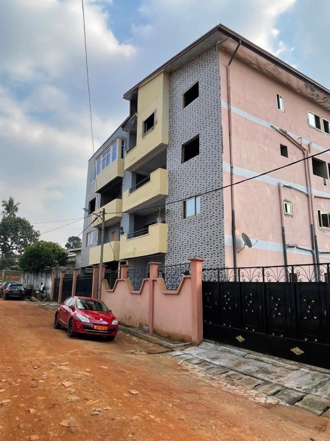 Les Logis De Nouvelle Route Bastos Daire Yaoundé Dış mekan fotoğraf