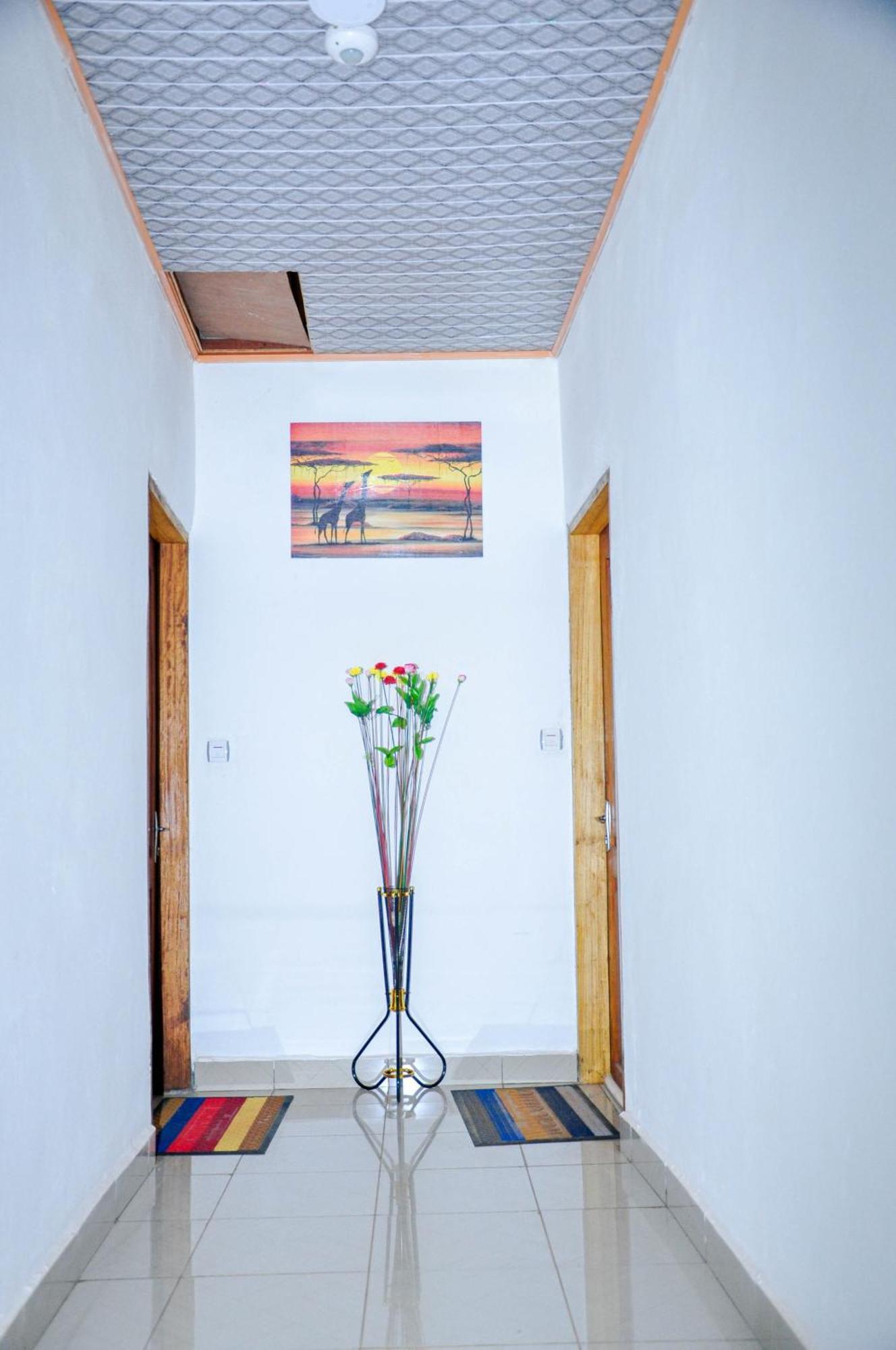 Les Logis De Nouvelle Route Bastos Daire Yaoundé Dış mekan fotoğraf